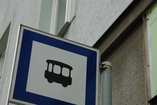 V Moravském Krumlově budou dva nové autobusové přístřešky
